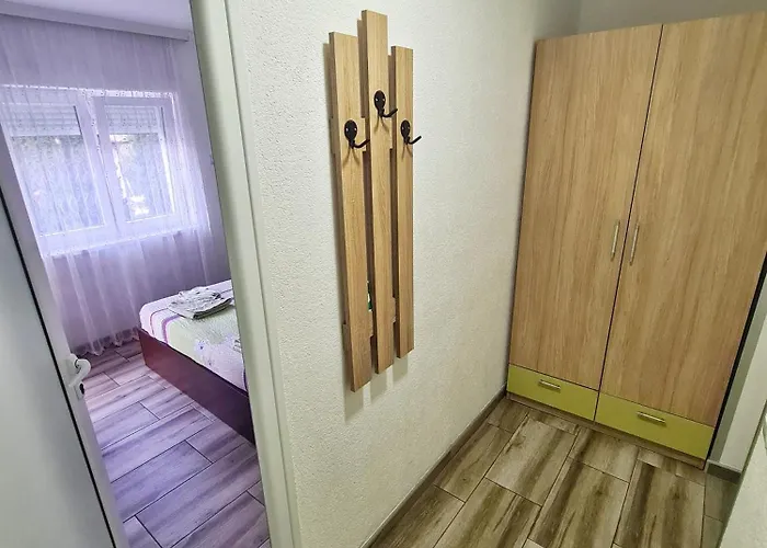 Aleksandra 2 6 شقة