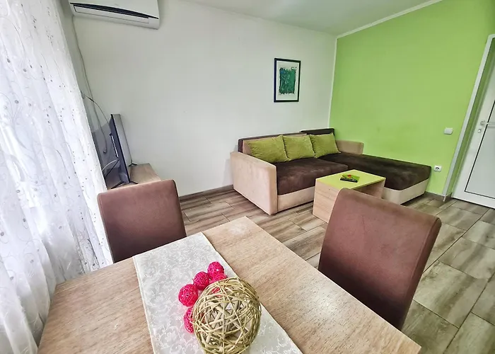 شقة Aleksandra 2 6 *